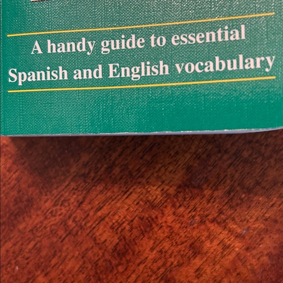 Merriam-Webster pocket Spanish – English dictionary - Picture 2 of 6